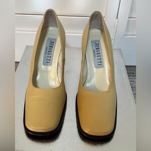 Vintage Fausta Moretti Heels size 36.5